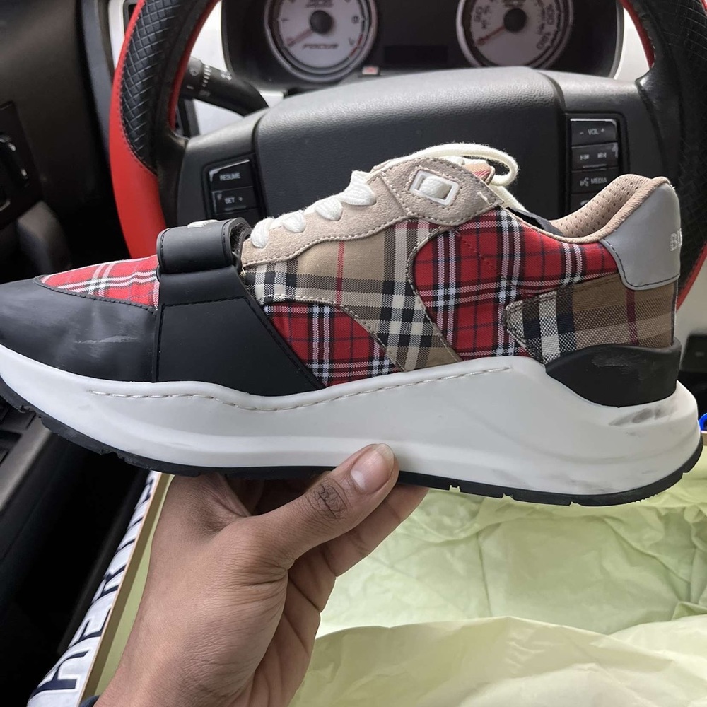 Burberry Shoes - Picture 2 of 6
